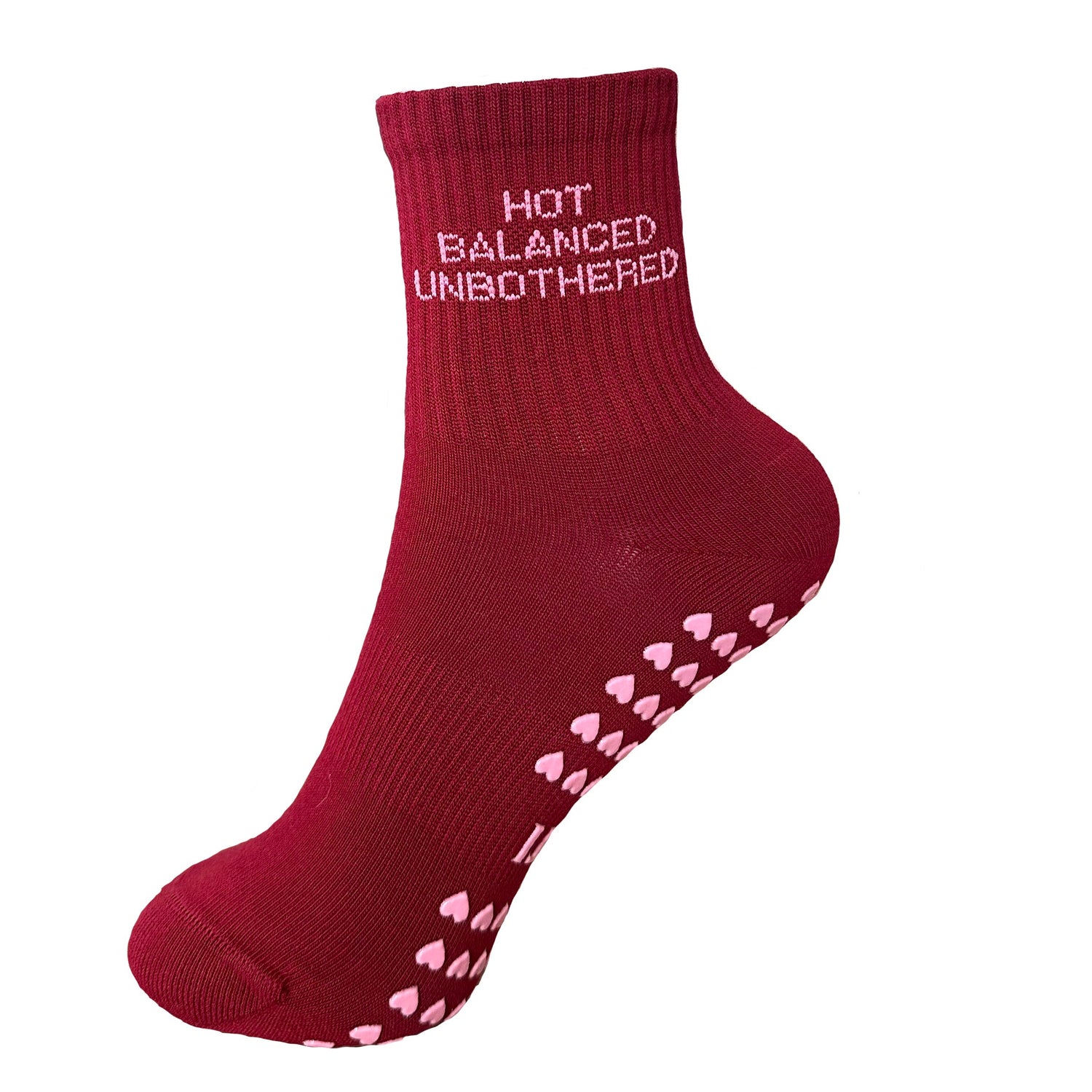 Burgundy Pilates Socken mit dem Schriftzug "Hot Balanced Unbothered"